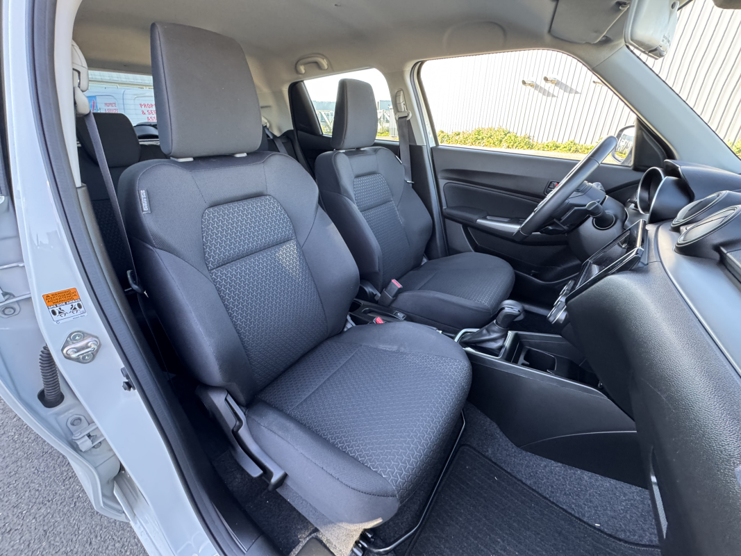 Suzuki Swift — 14
