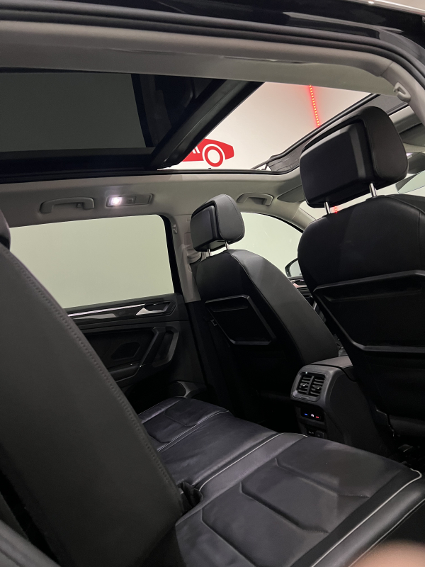 Volkswagen Tiguan Allspace — 15