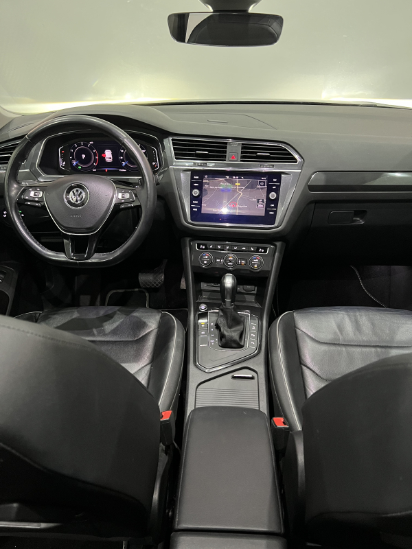 Volkswagen Tiguan Allspace — 11