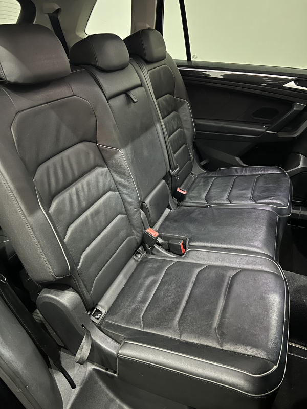 Volkswagen Tiguan Allspace — 16