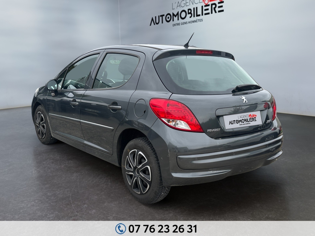 Peugeot 207 — 4