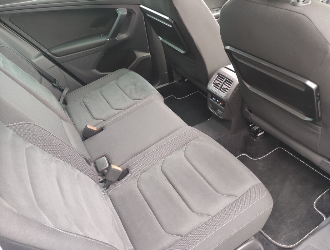 Volkswagen Tiguan — 20