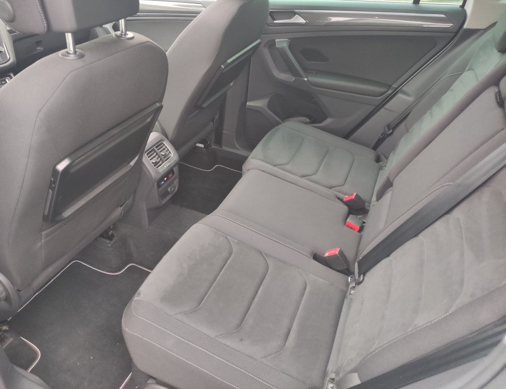 Volkswagen Tiguan — 19