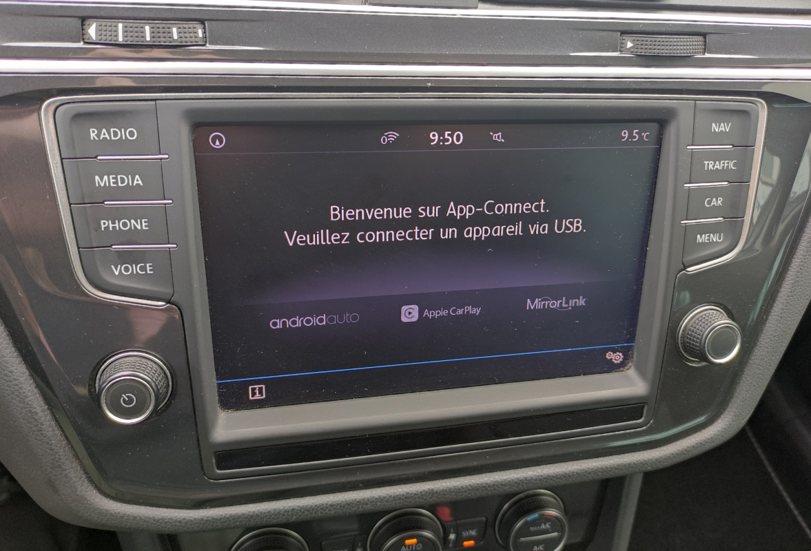 Volkswagen Tiguan — 16