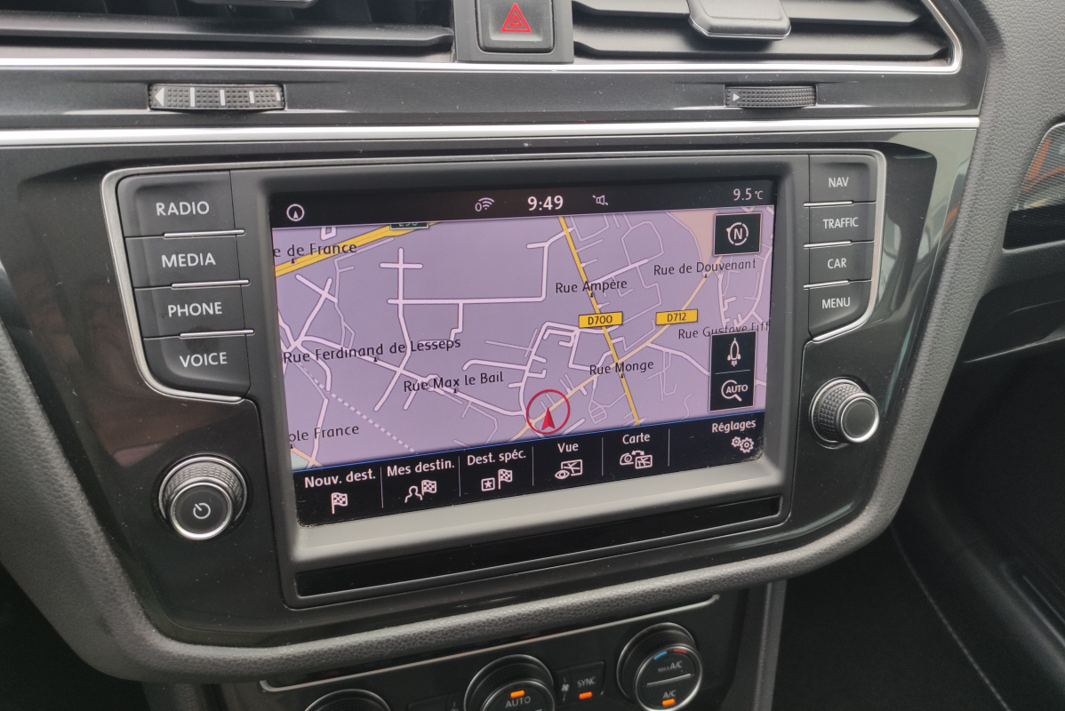 Volkswagen Tiguan — 17