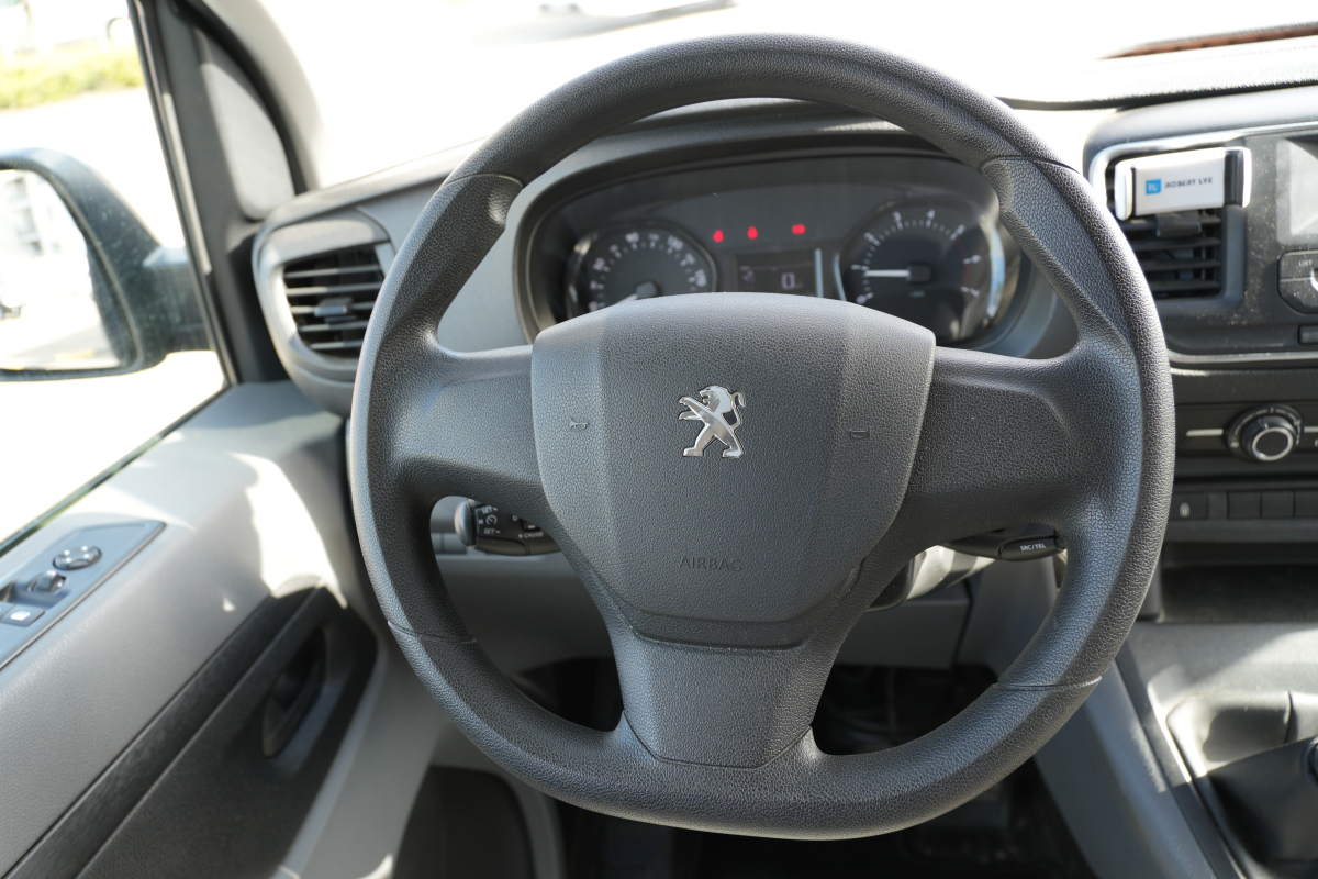 Peugeot Expert — 13