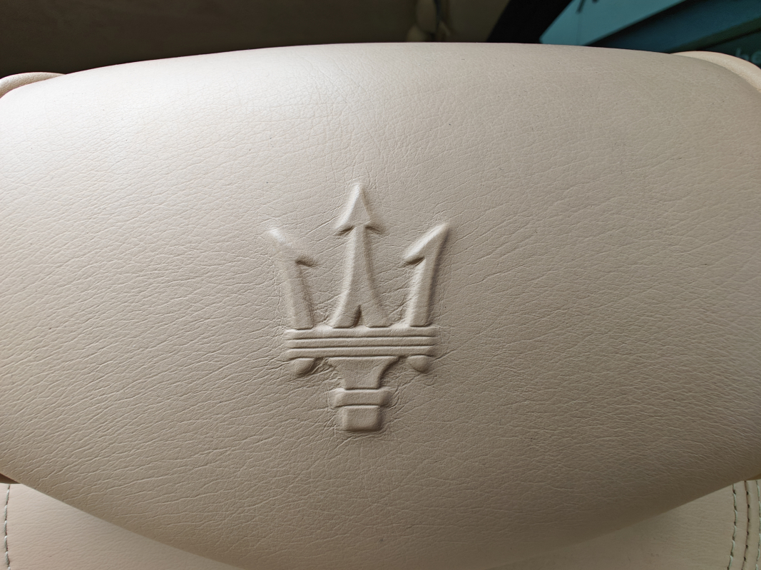 Maserati Quattroporte — 28