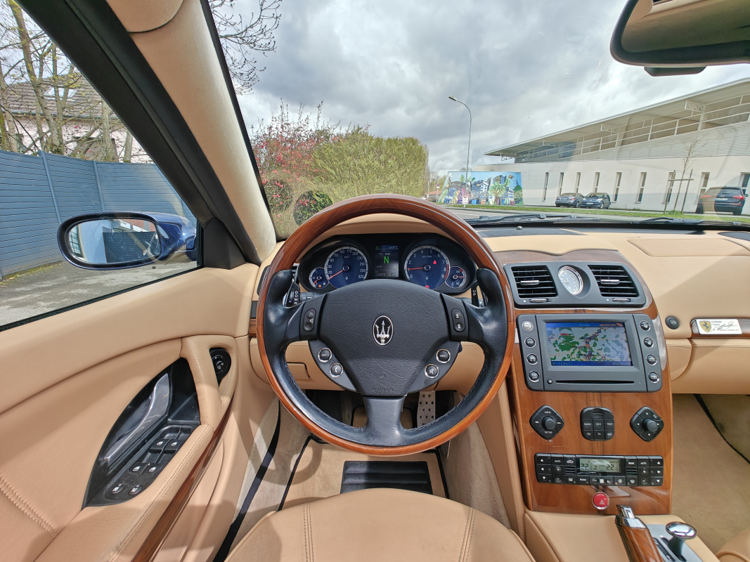 Maserati Quattroporte — 17
