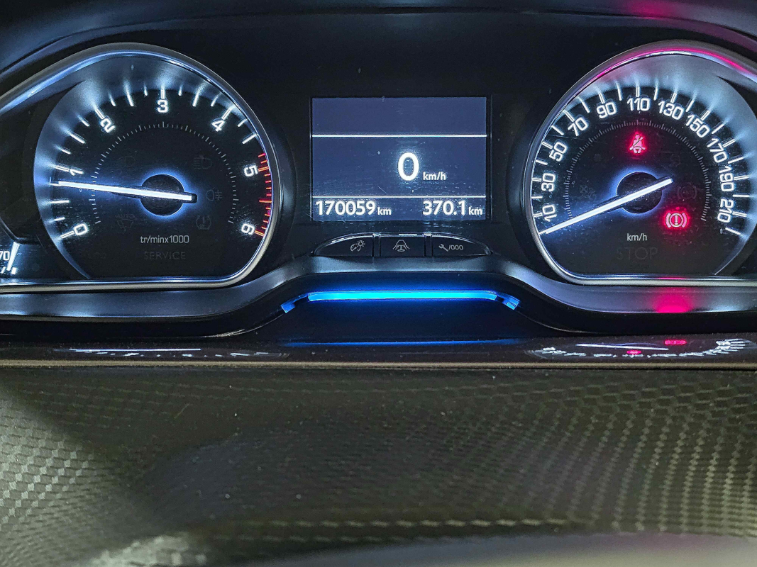 Peugeot 2008 — 22