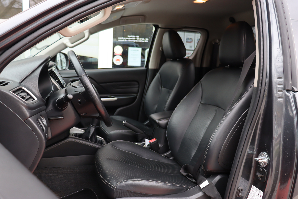 Mitsubishi L200 — 28