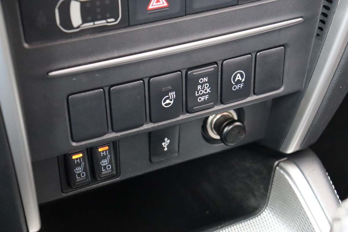 Mitsubishi L200 — 25