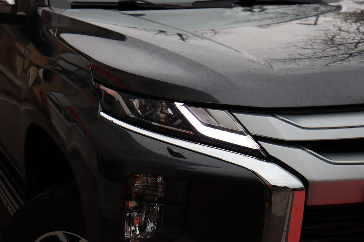 Mitsubishi L200 — 13
