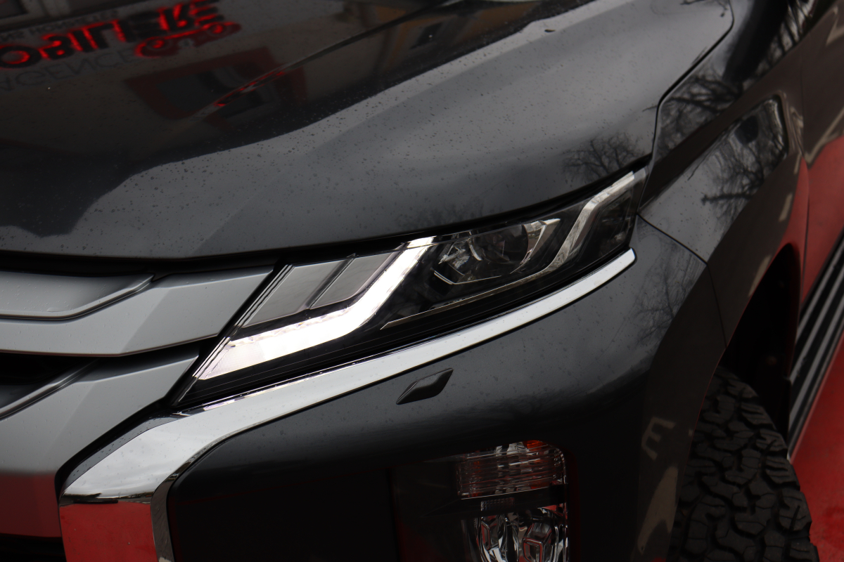 Mitsubishi L200 — 35