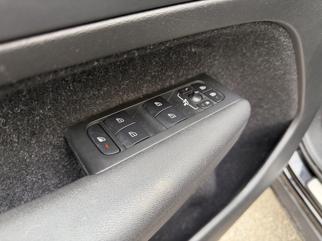 Volvo XC40 — 28