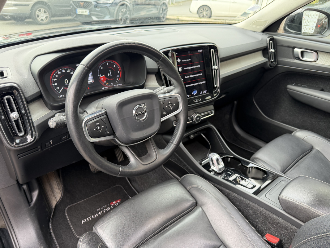 Volvo XC40 — 9