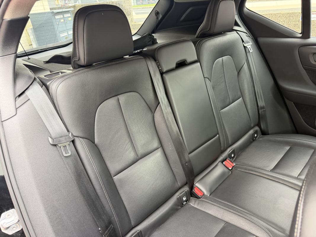 Volvo XC40 — 27
