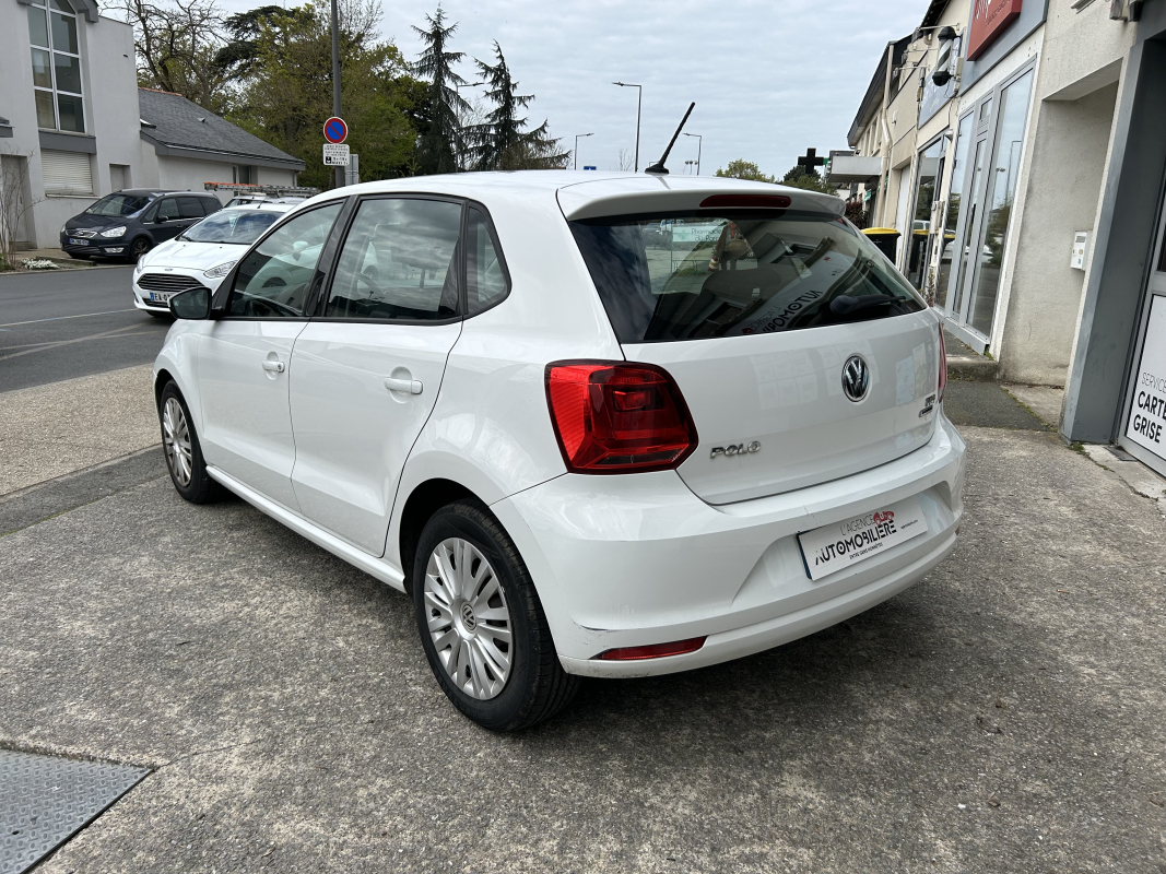 Volkswagen Polo — 7