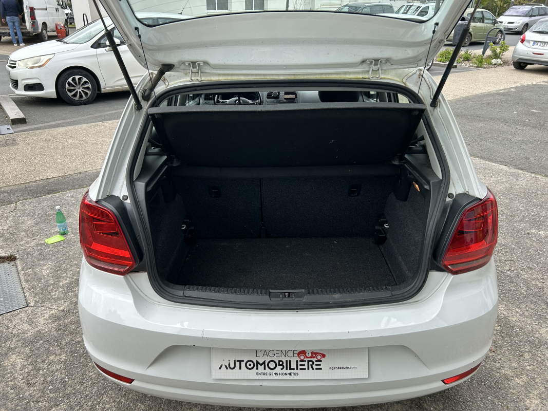 Volkswagen Polo — 19