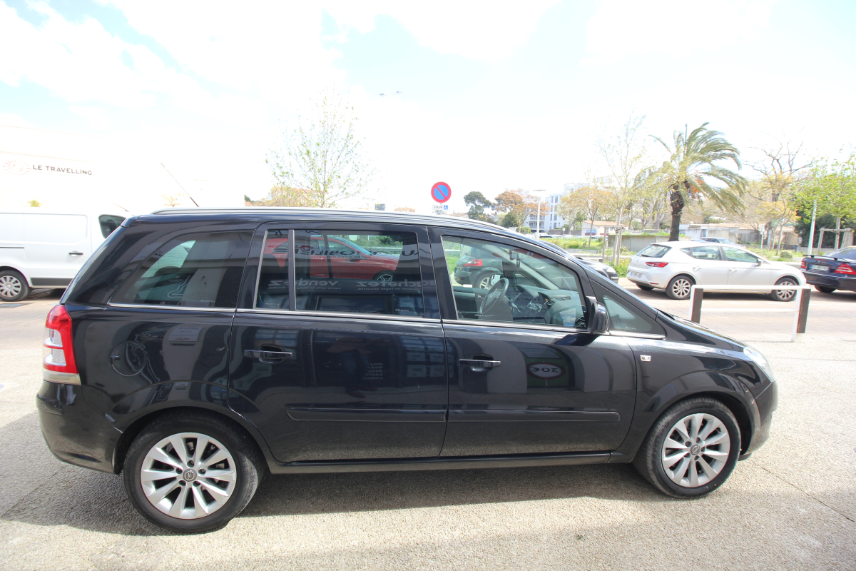 Opel Zafira — 6