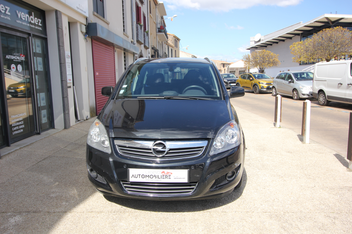 Opel Zafira — 8