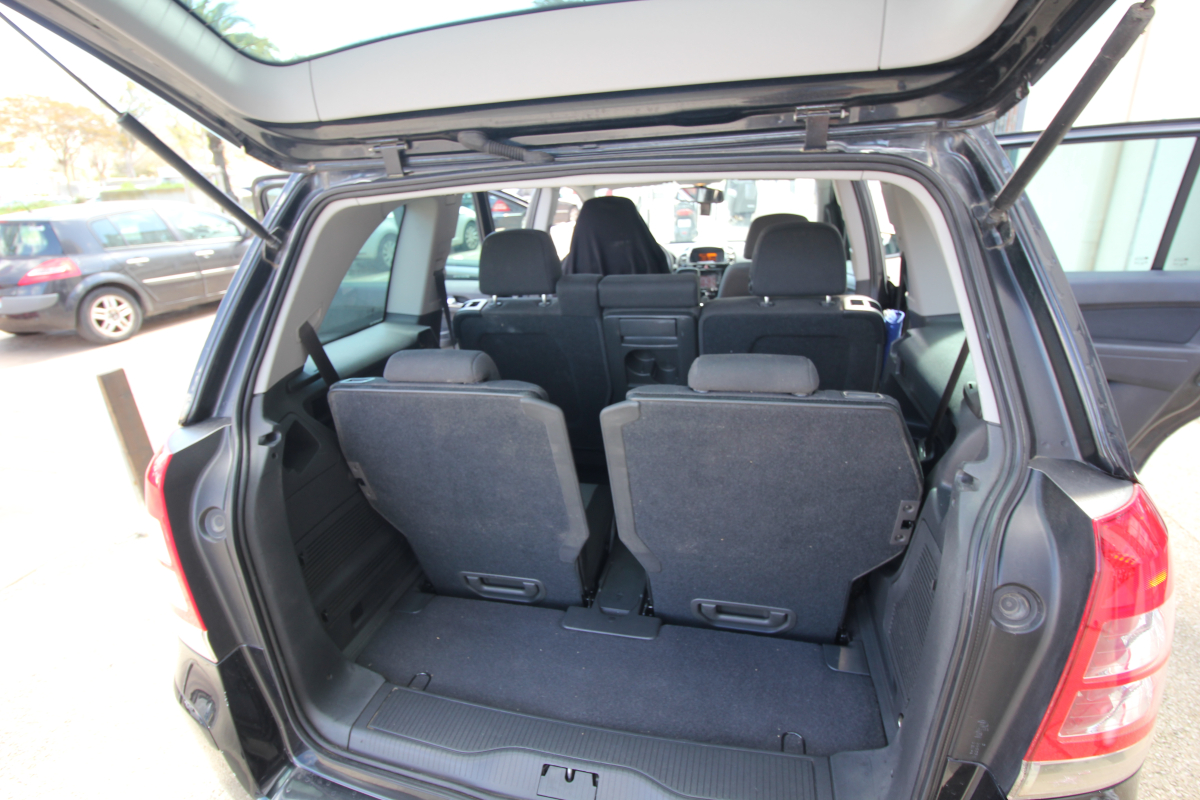 Opel Zafira — 19