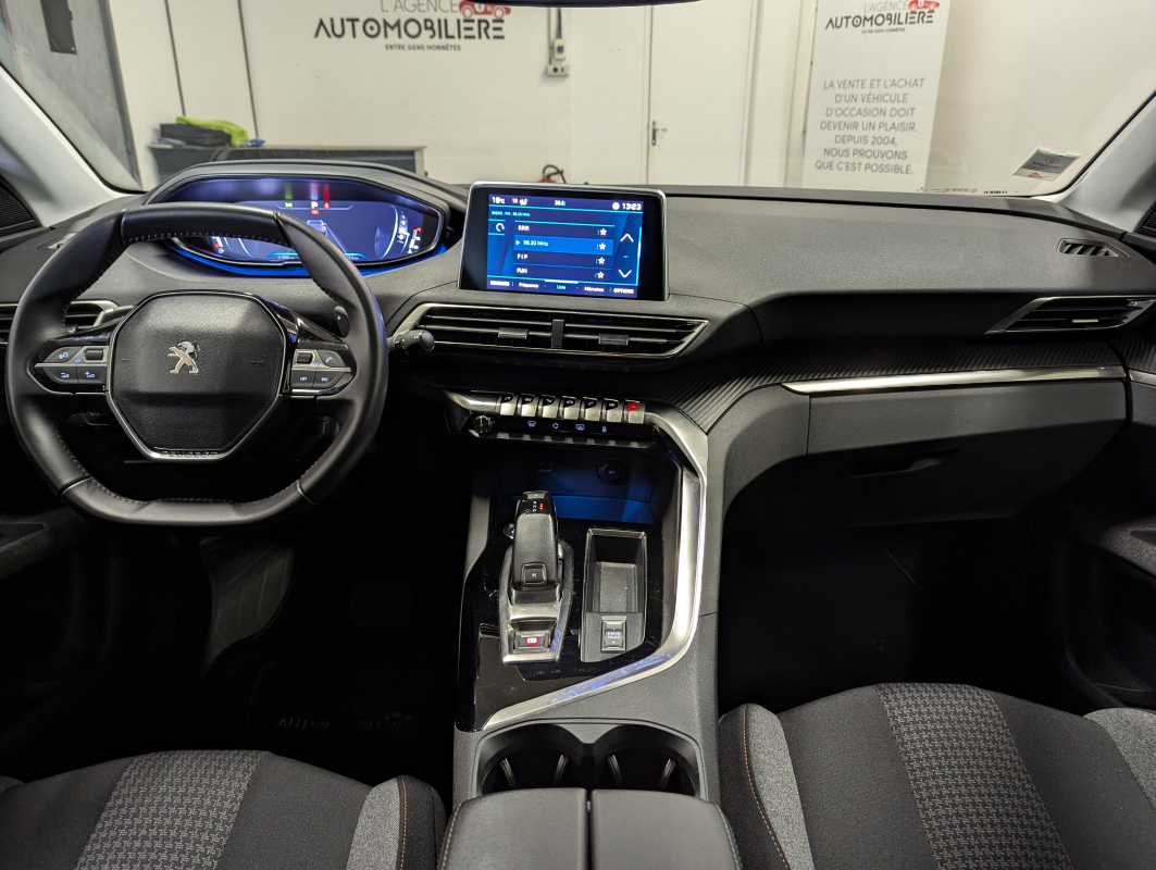 Peugeot 3008 — 9