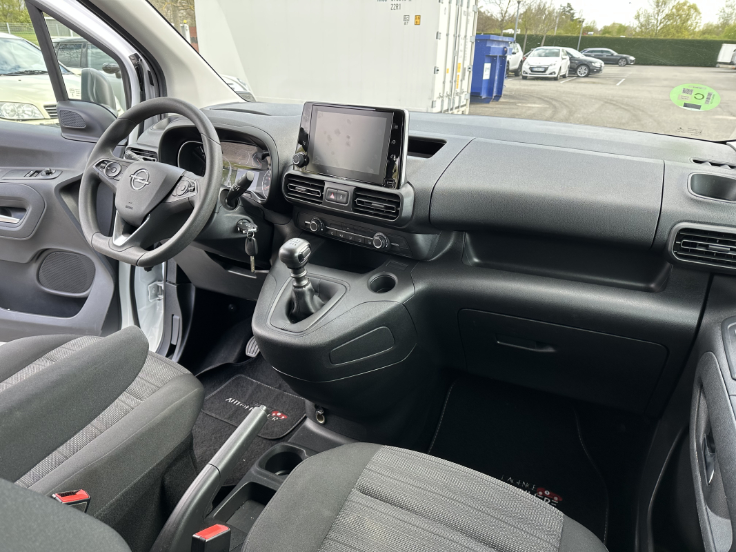 Opel Combo Life — 14