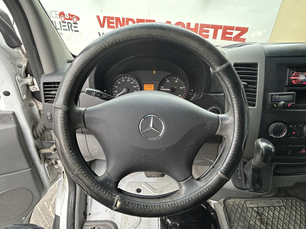 Mercedes Sprinter — 11