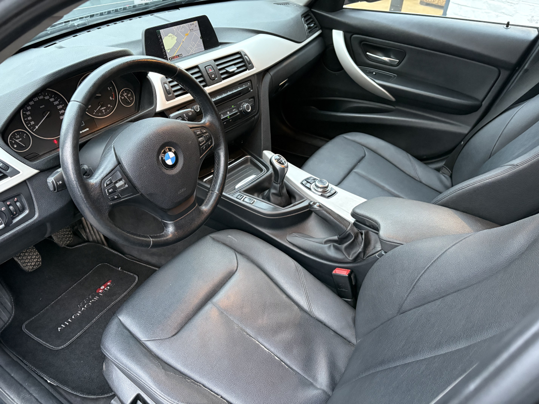 Bmw Bmw Serie 3 — 14