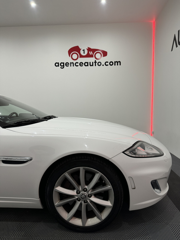 Jaguar XK — 17