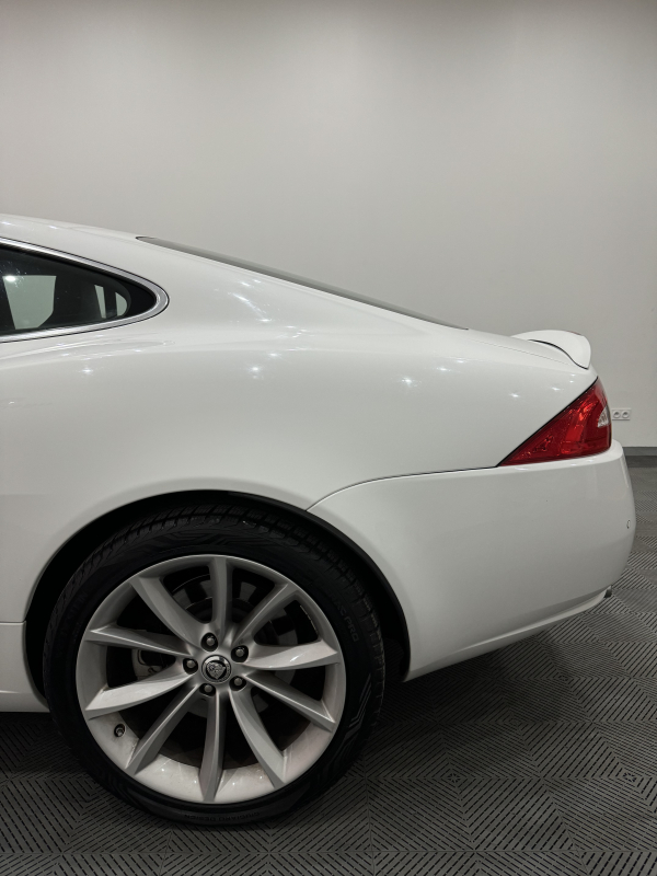 Jaguar XK — 20