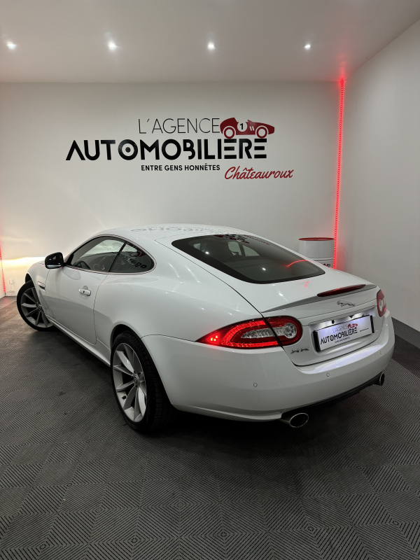 Jaguar XK — 7