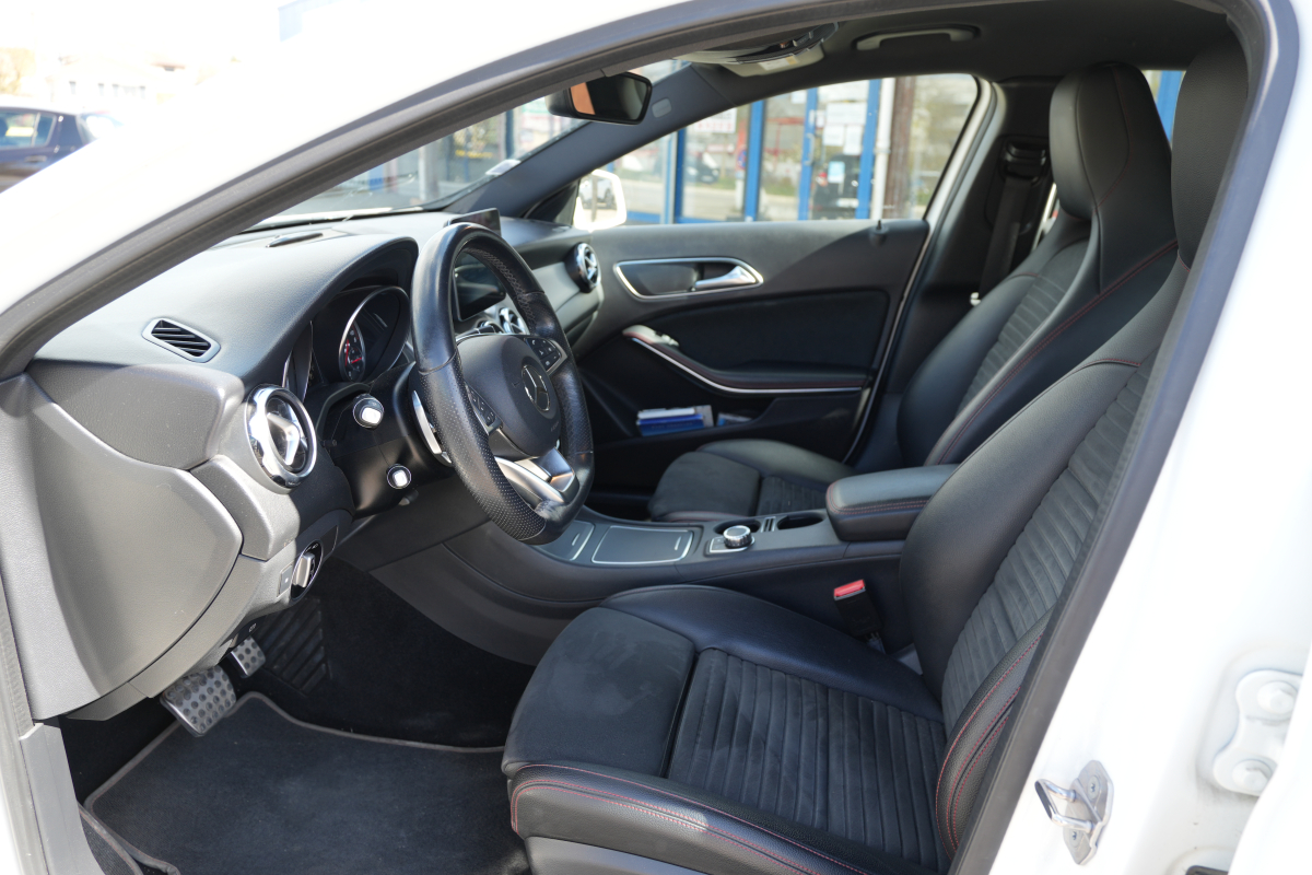 Mercedes Classe GLA — 32