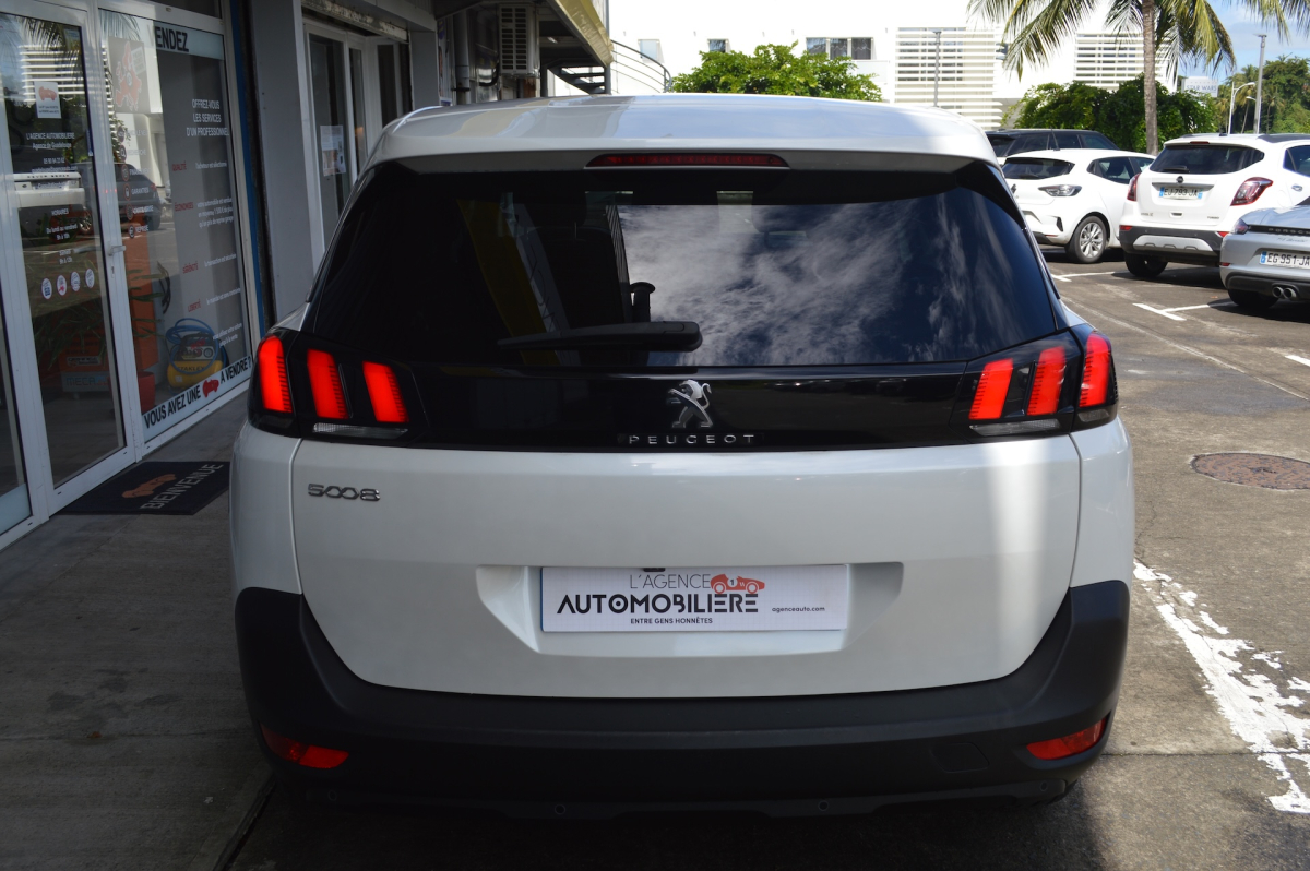 Peugeot 5008 — 6