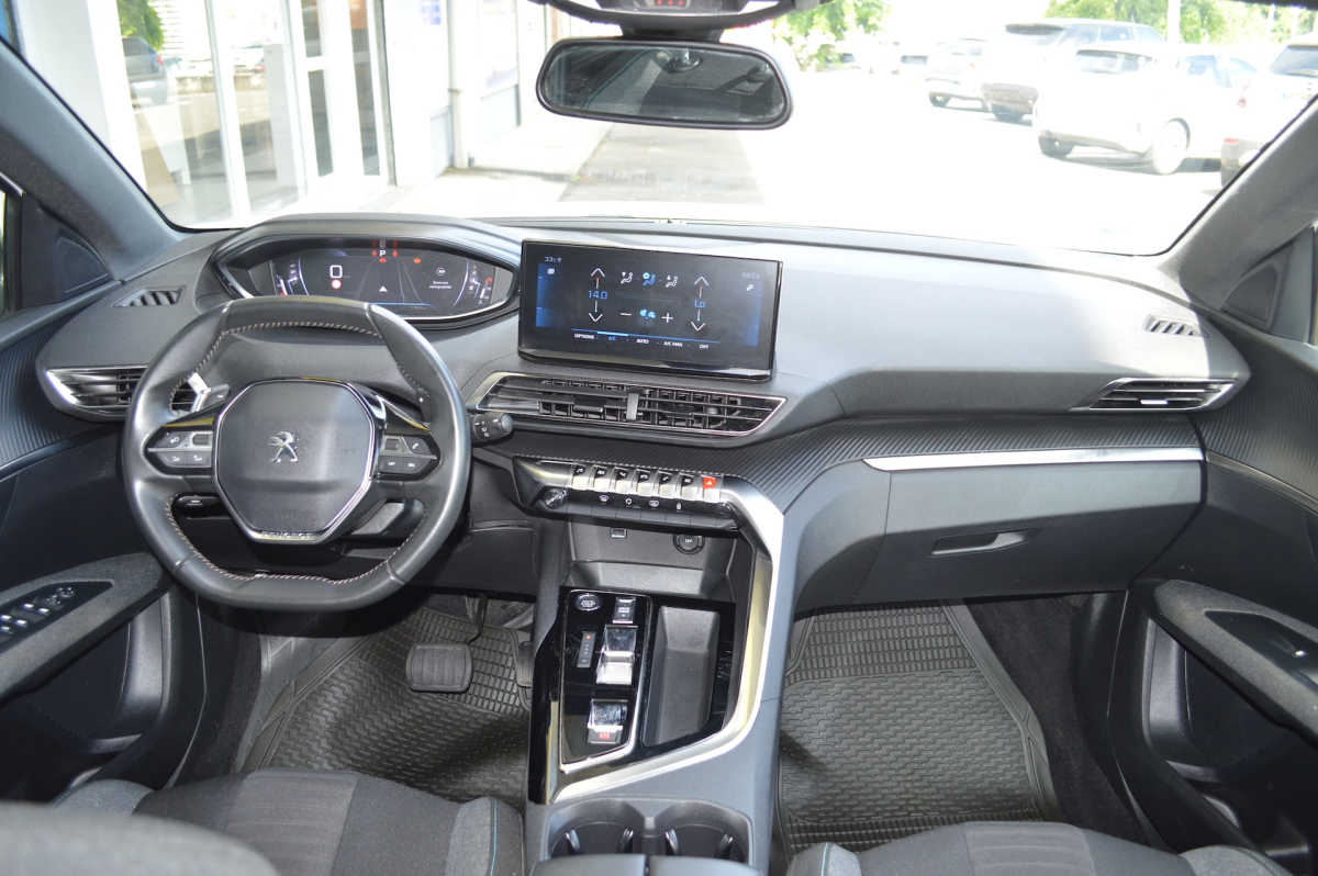 Peugeot 5008 — 9