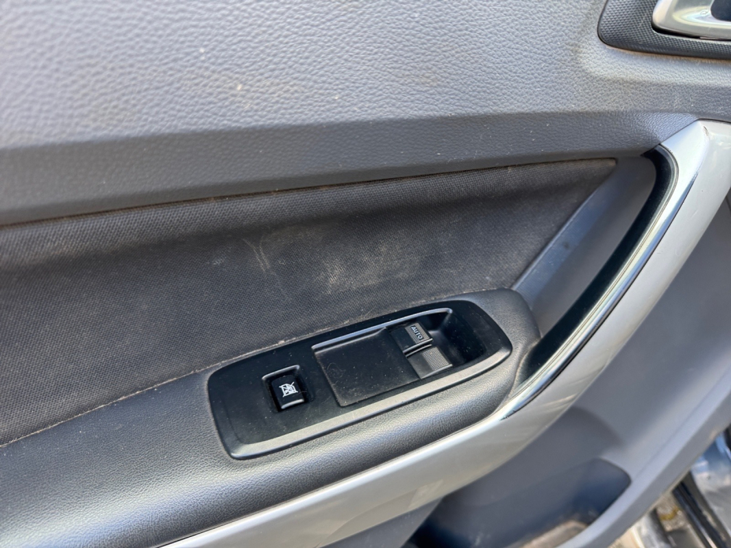 Ford Ranger — 11