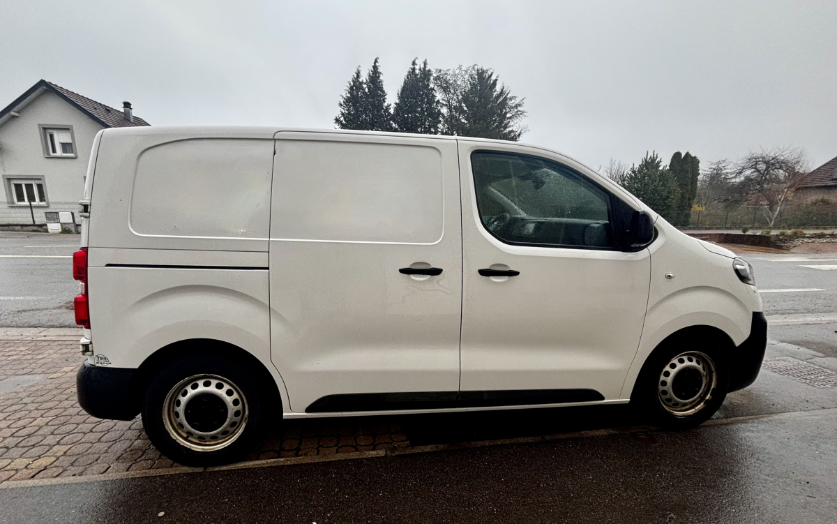 Opel Vivaro — 4