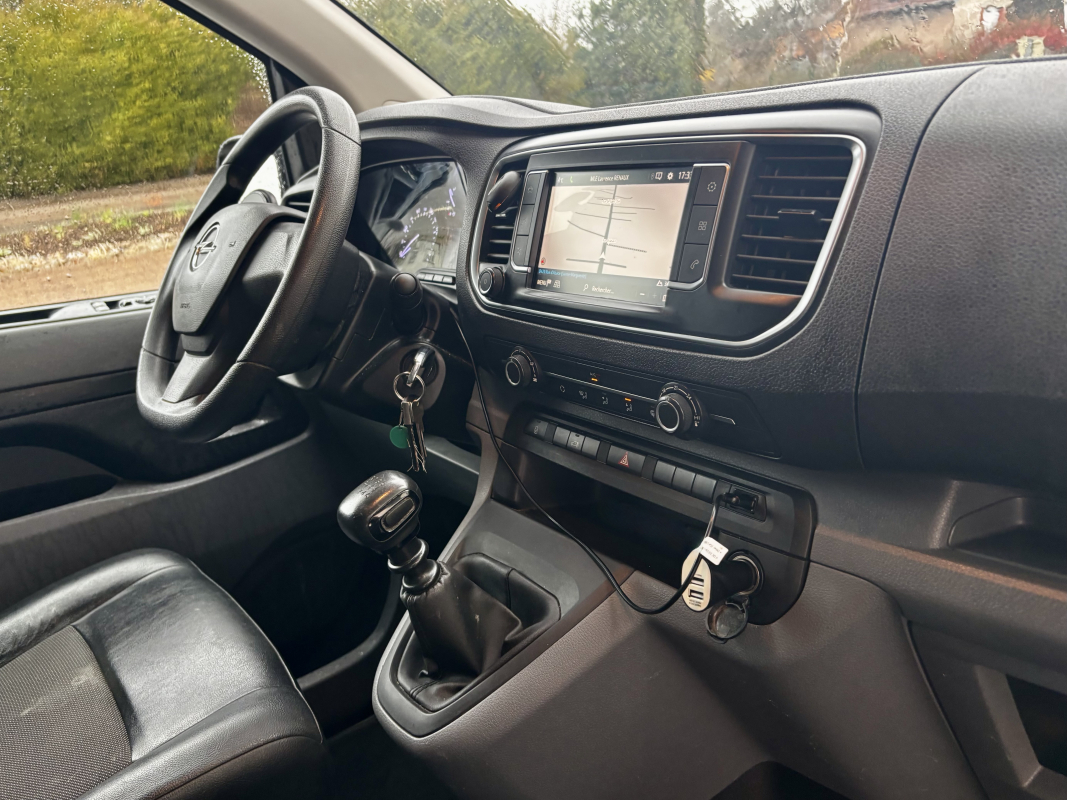 Opel Vivaro — 19