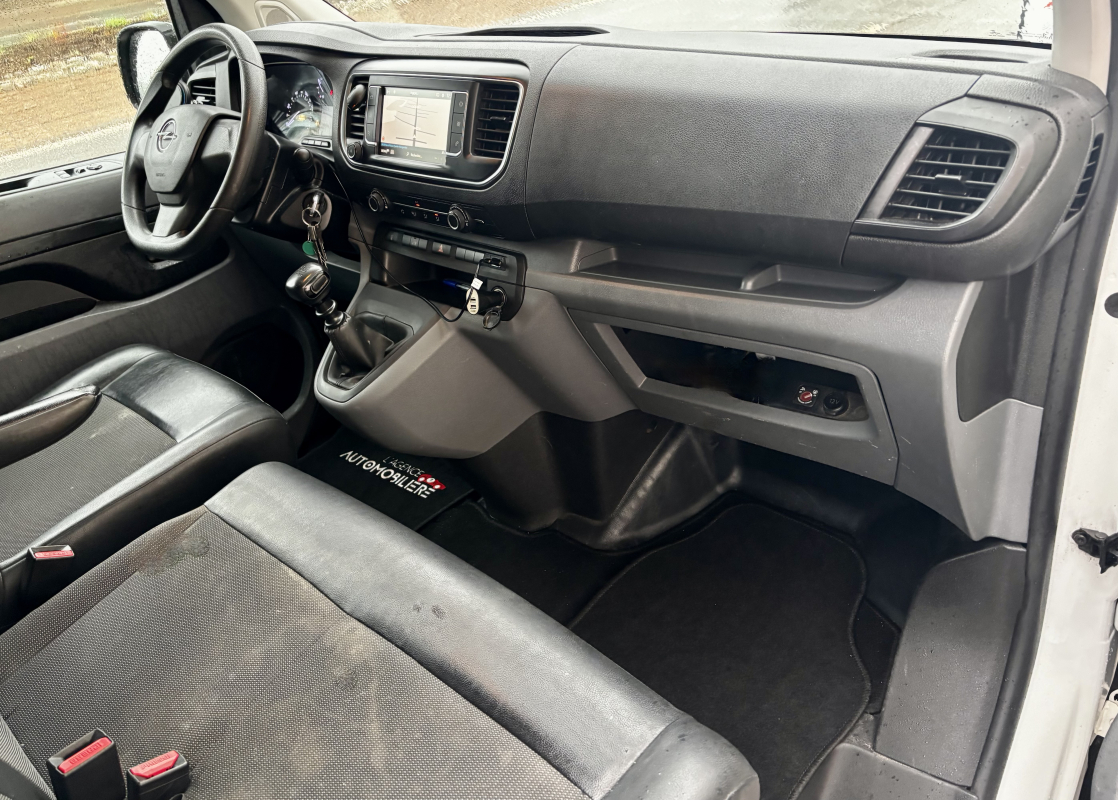 Opel Vivaro — 14