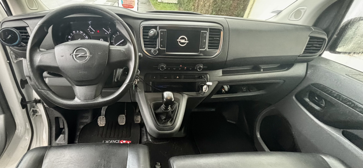 Opel Vivaro — 13
