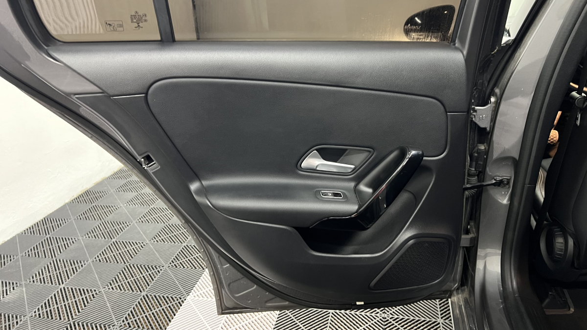 Mercedes Classe A — 18