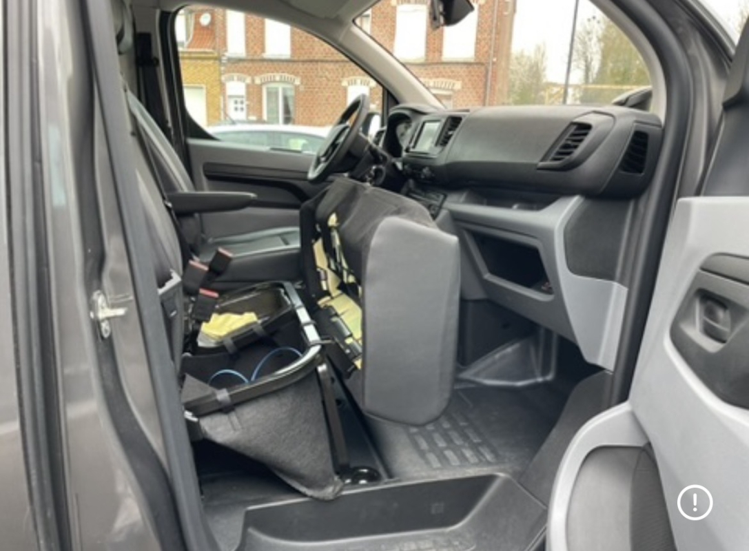 Peugeot EXPERT III — 14