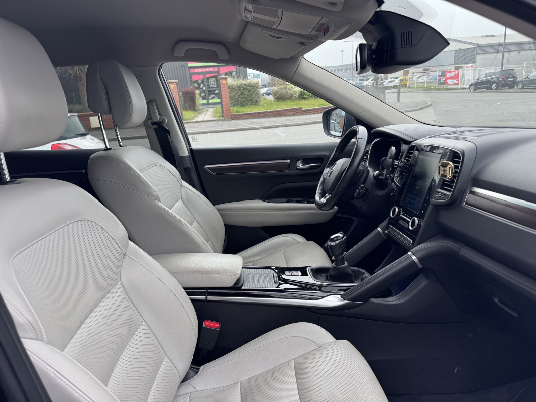 Renault Koleos — 16