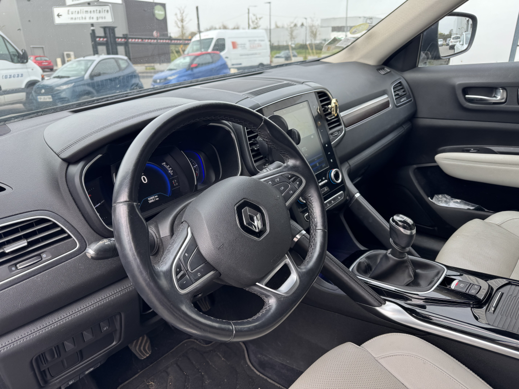 Renault Koleos — 12