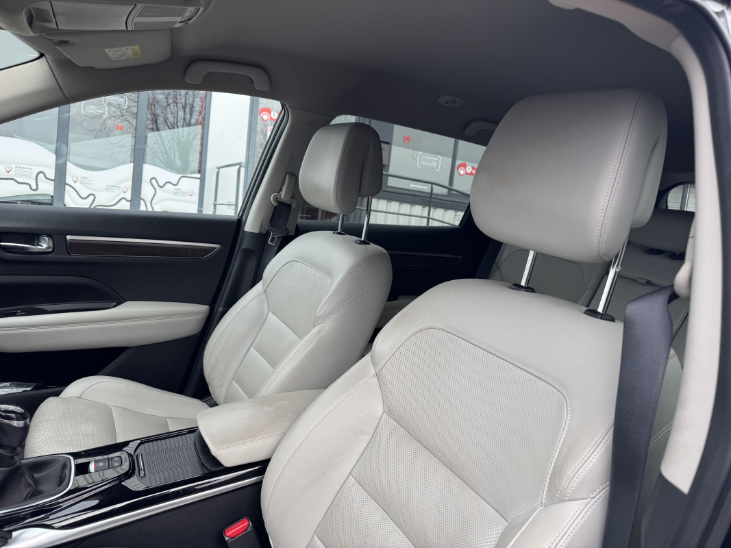 Renault Koleos — 17