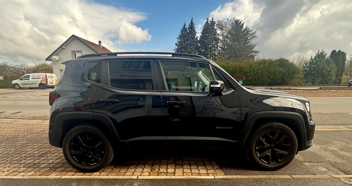 Jeep Renegade — 4