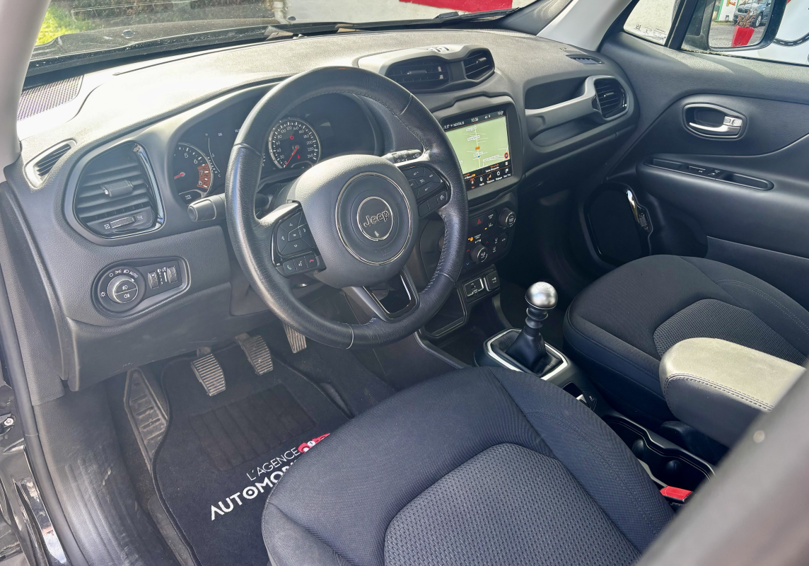 Jeep Renegade — 11