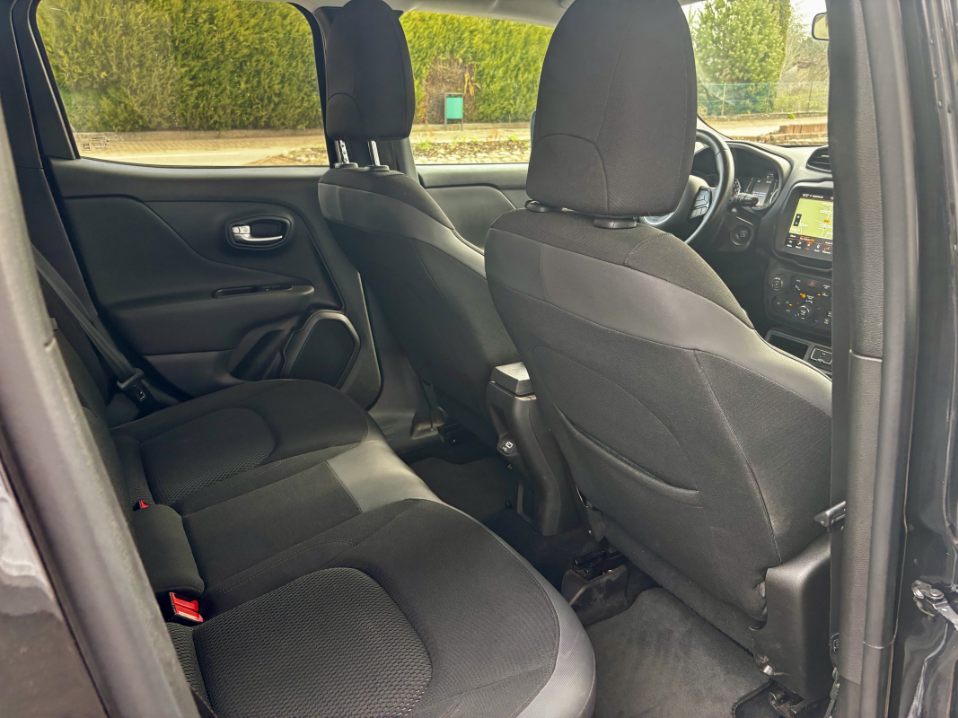 Jeep Renegade — 19