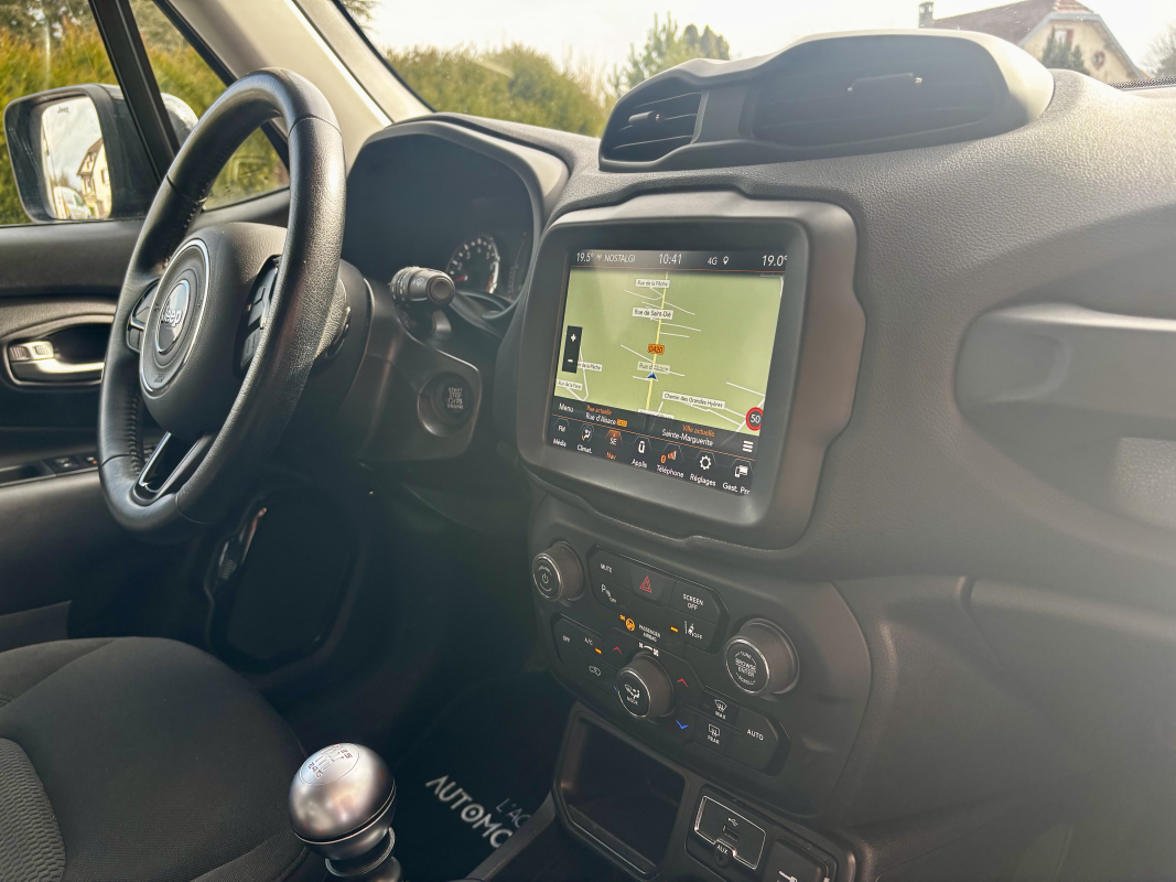 Jeep Renegade — 27