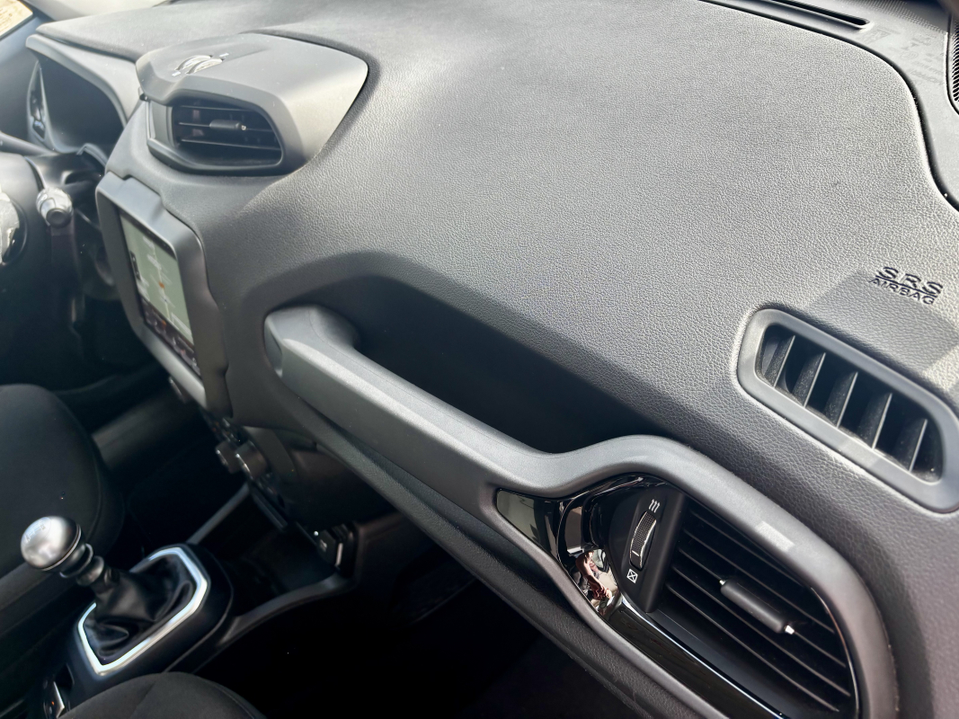 Jeep Renegade — 30